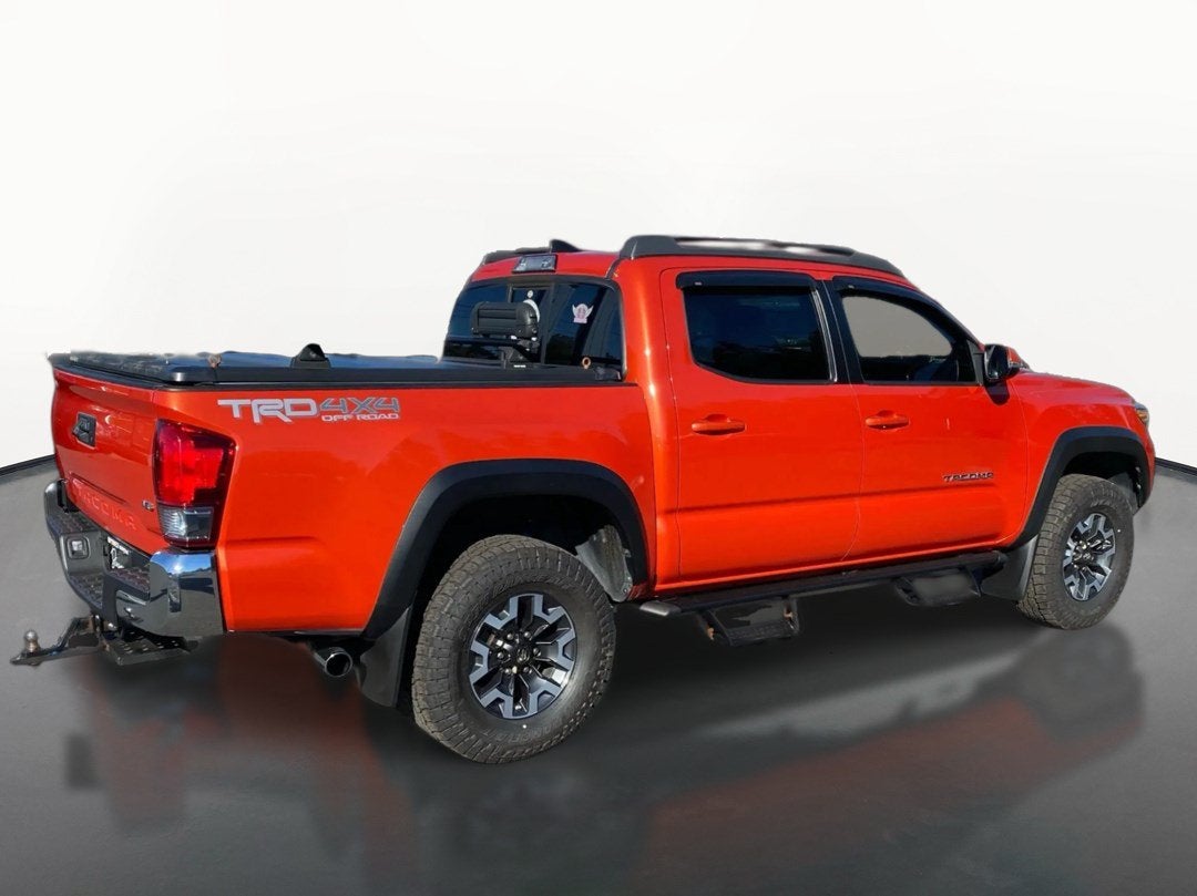 2016 Toyota Tacoma SR