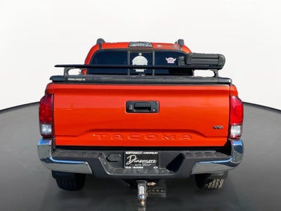 2016 Toyota Tacoma SR