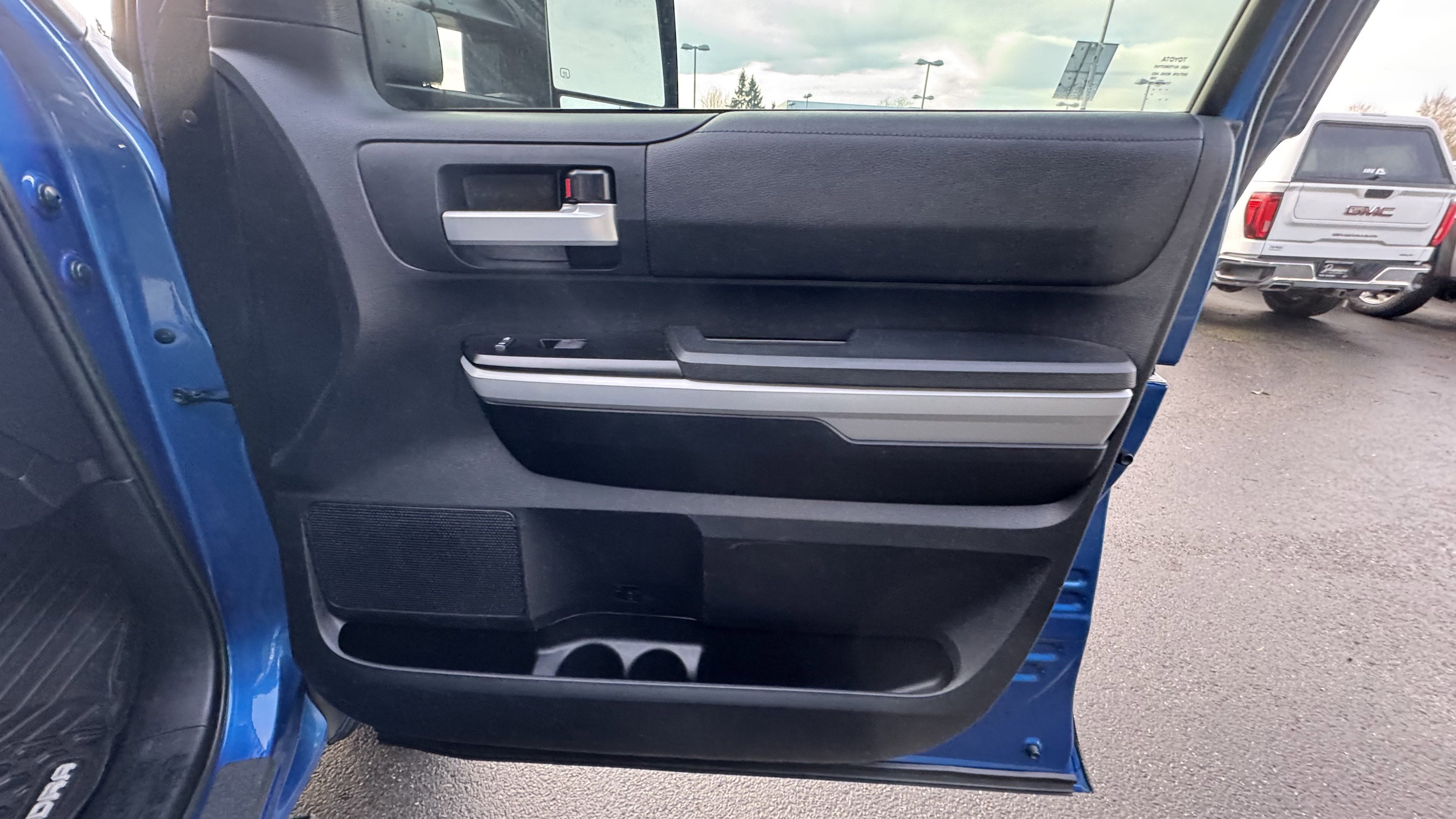 2018 Toyota Tundra 4WD SR5