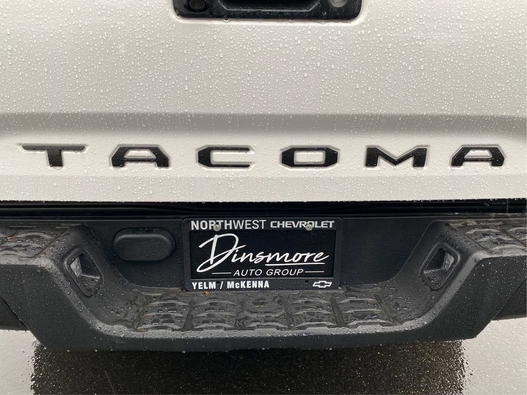 2017 Toyota Tacoma SR