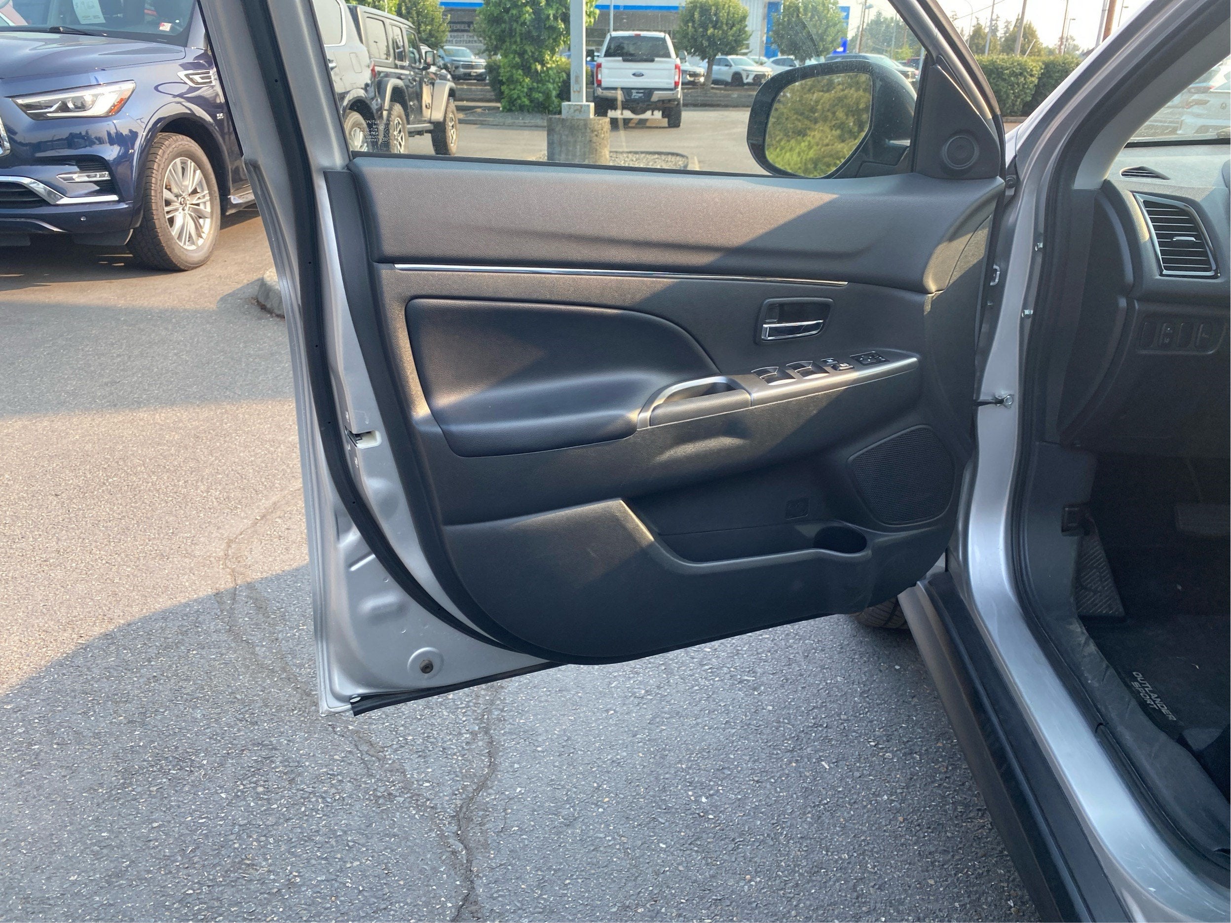 2024 Mitsubishi Outlander Sport S