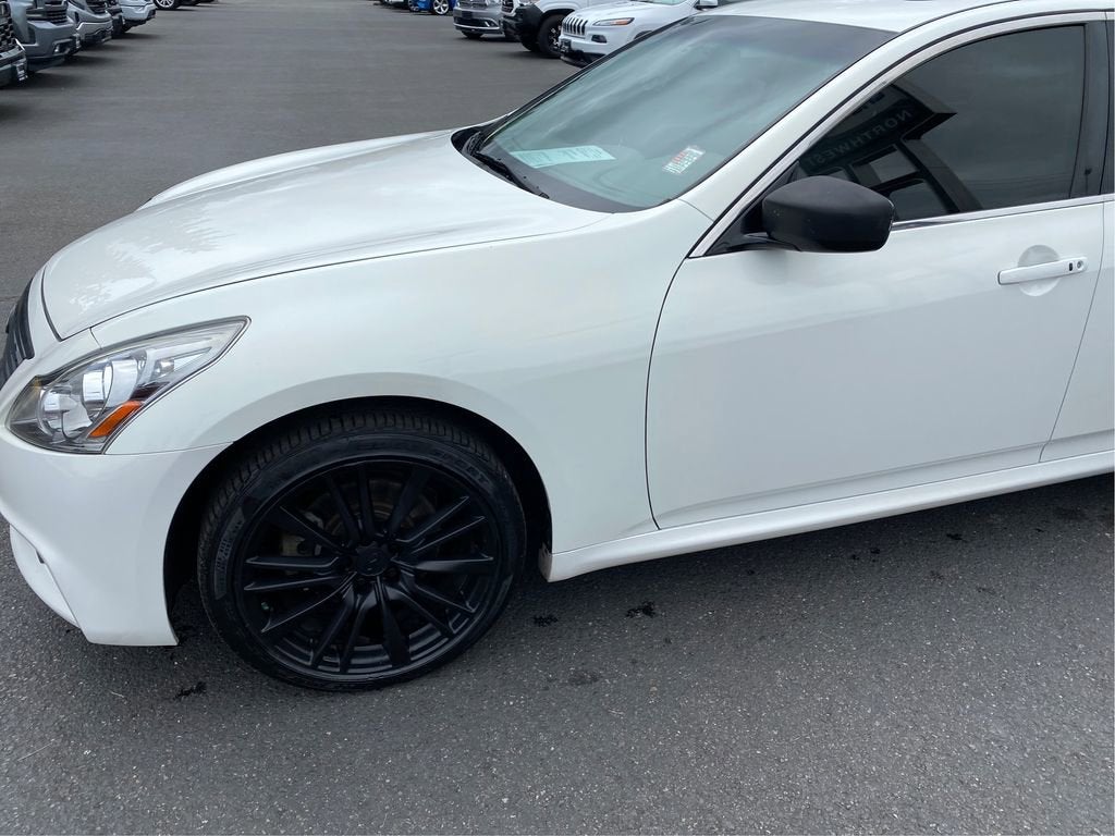 2013 INFINITI G37x x