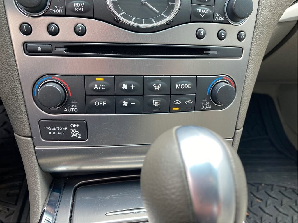 2013 INFINITI G37x x