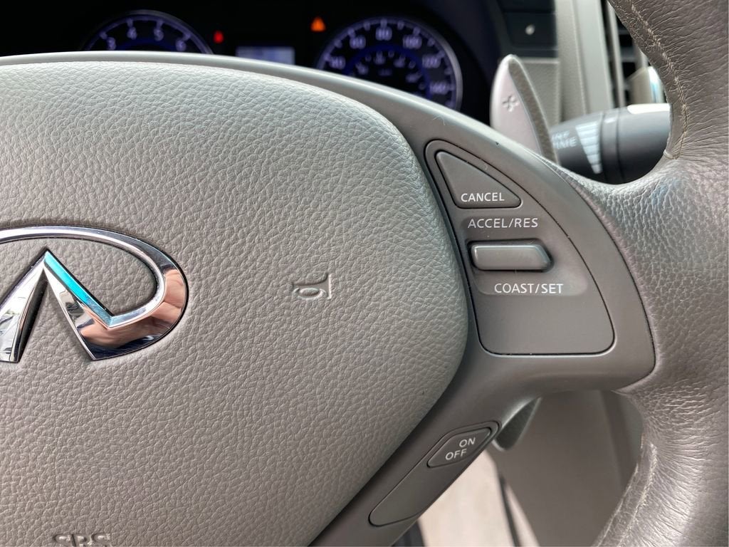 2013 INFINITI G37x x
