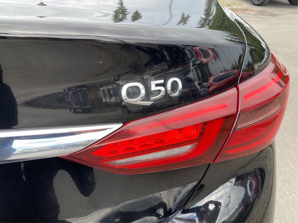 2021 INFINITI Q50 LUXE