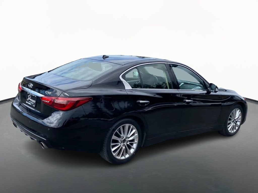 2021 INFINITI Q50 LUXE