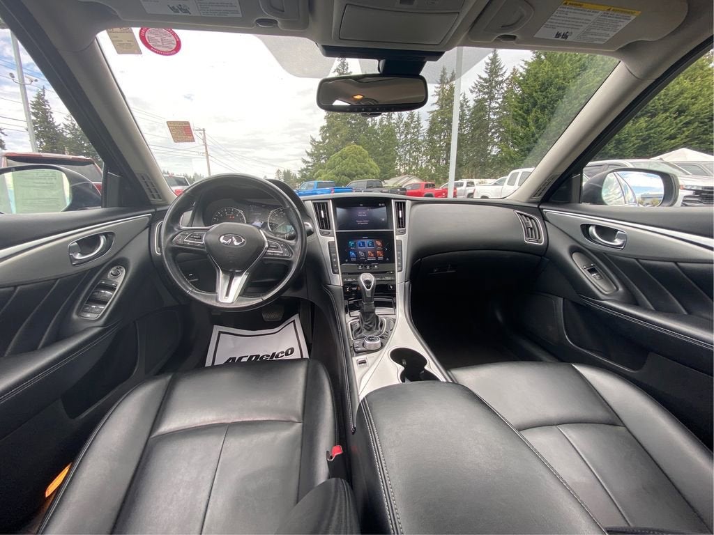 2021 INFINITI Q50 LUXE