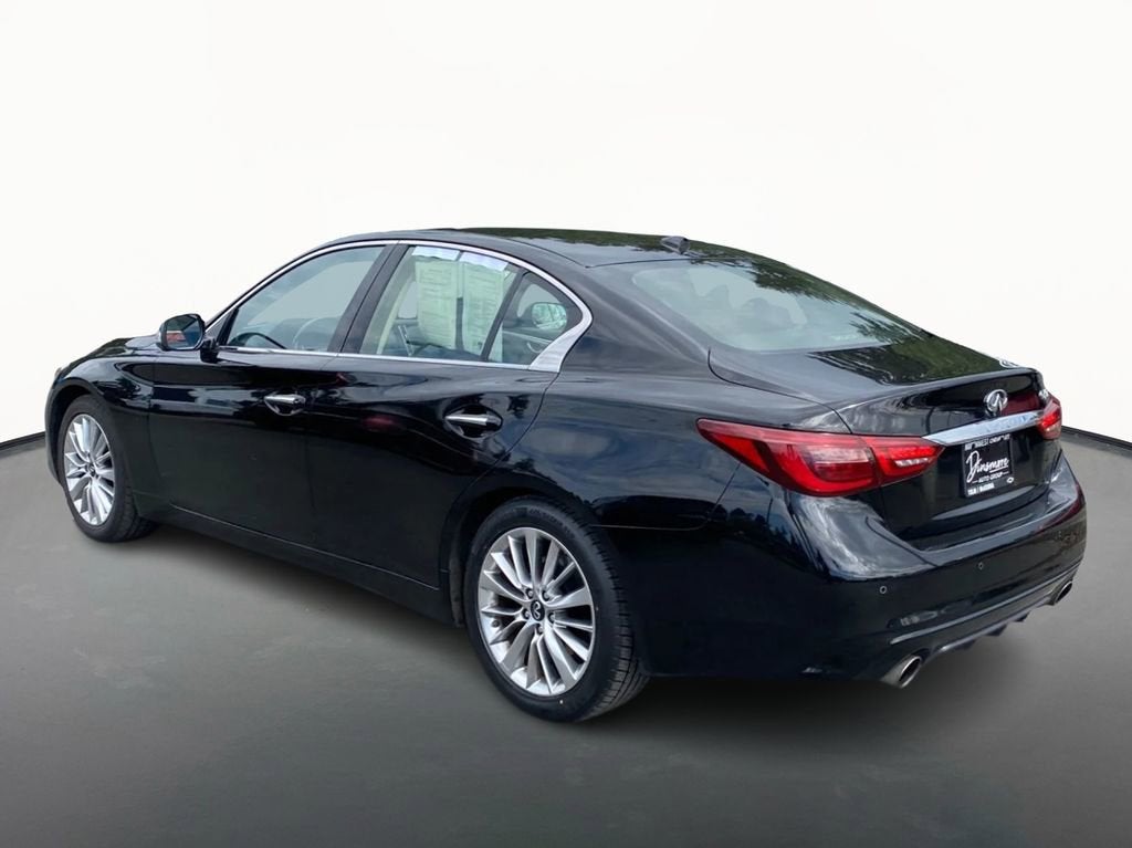 2021 INFINITI Q50 LUXE