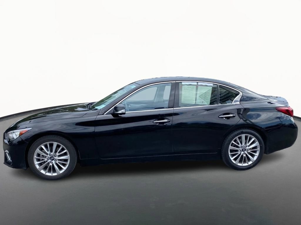 2021 INFINITI Q50 LUXE