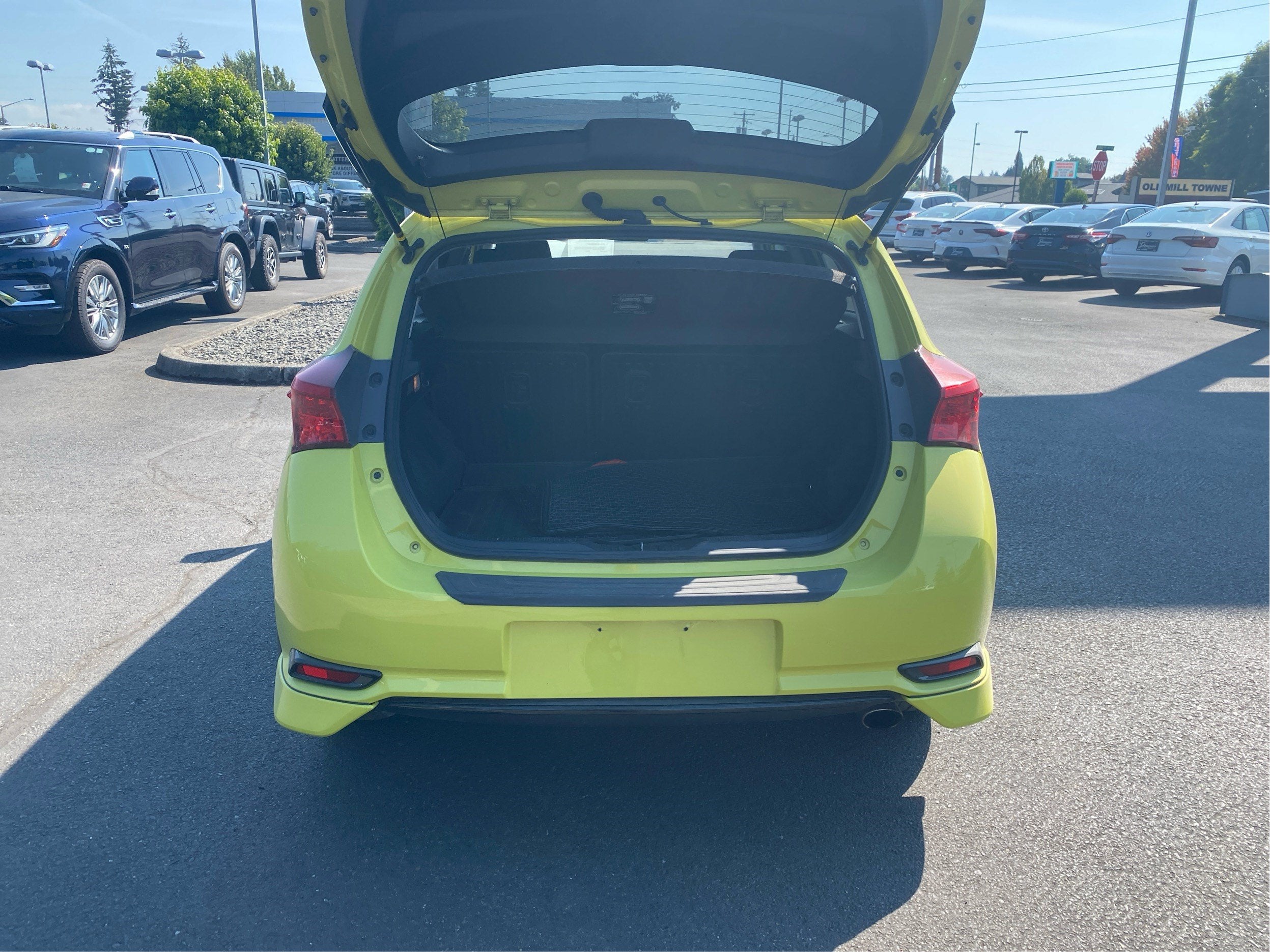2018 Toyota Corolla iM 5DR HB SE CVT