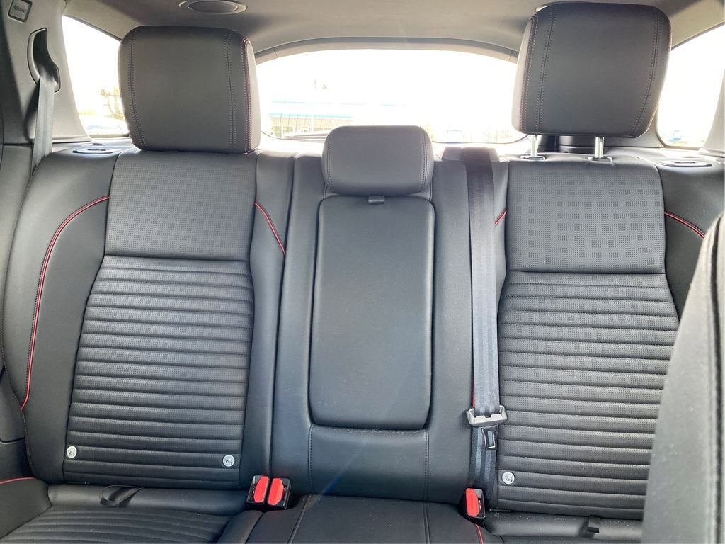 2023 Land Rover Discovery Sport SE R-Dynamic