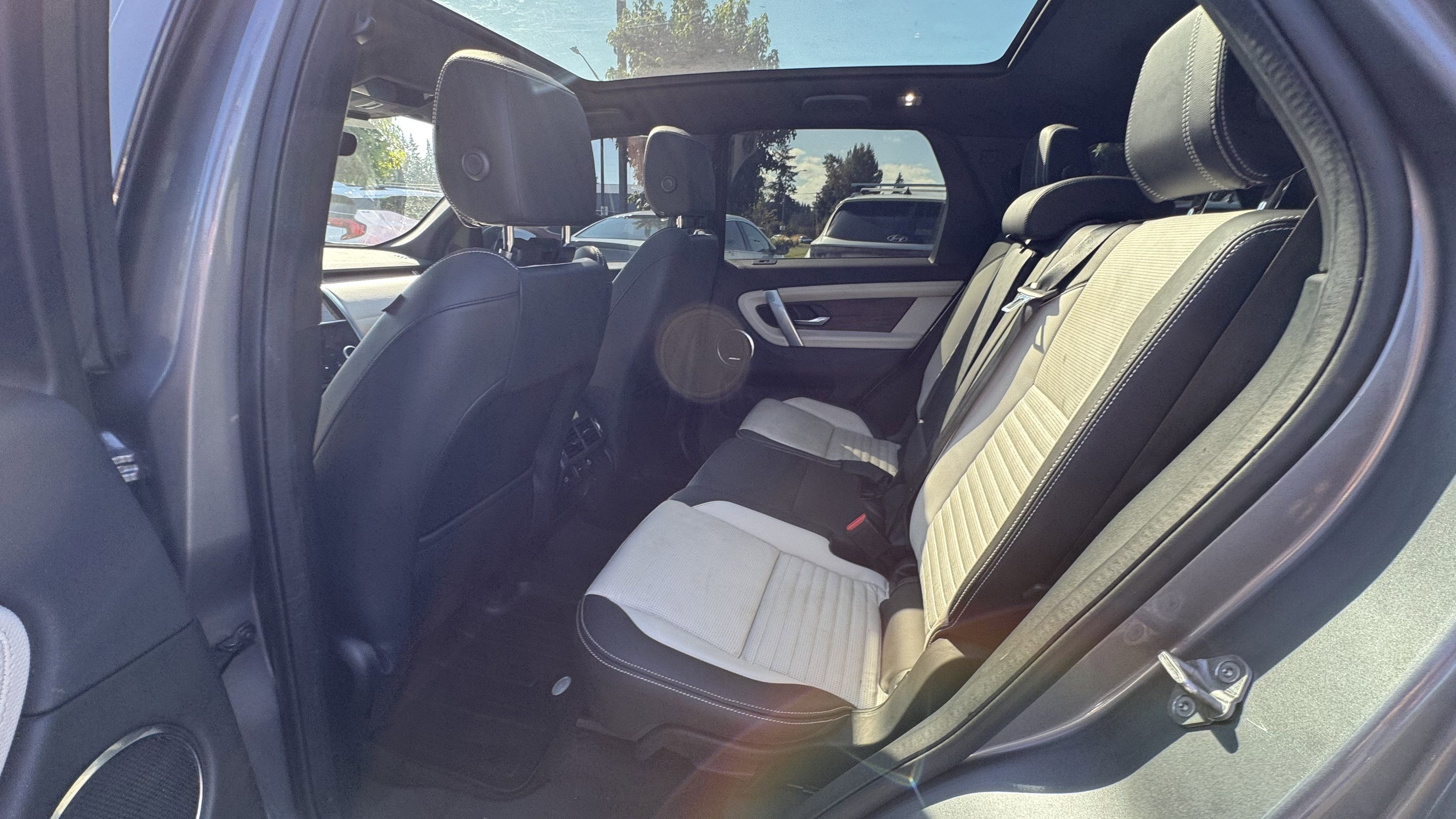 2023 Land Rover Discovery Sport SE R-Dynamic