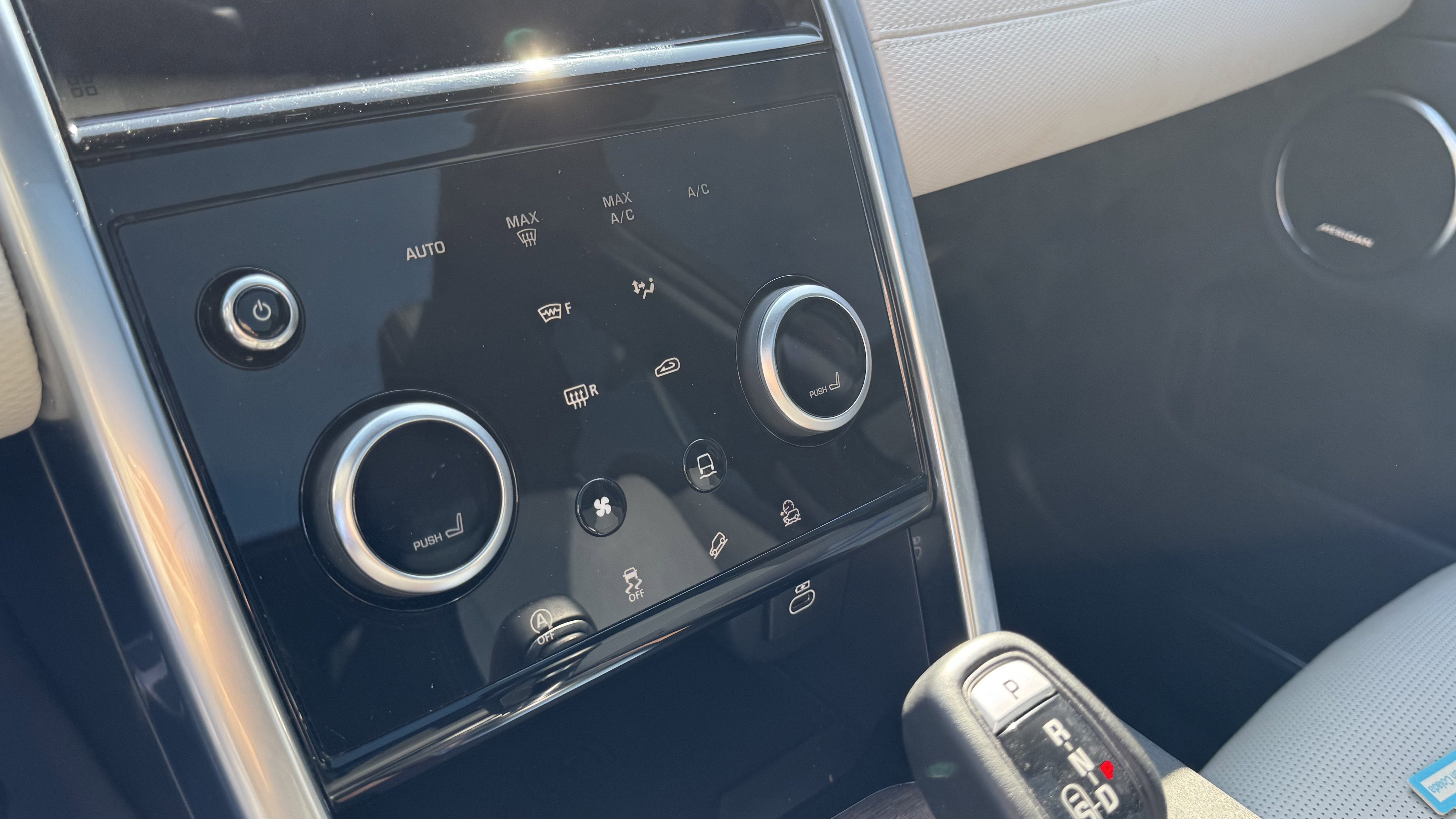 2023 Land Rover Discovery Sport SE R-Dynamic