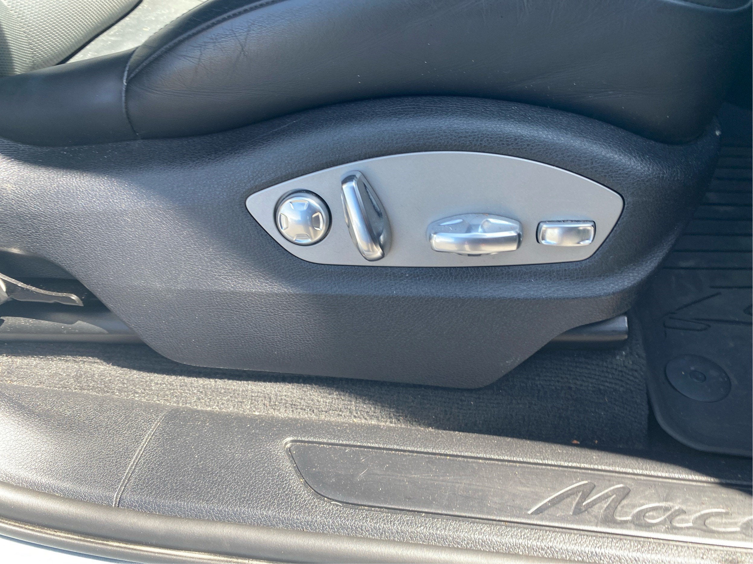 2021 Porsche Macan 4DR AWD