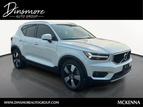 2021 Volvo XC40 T5 Momentum