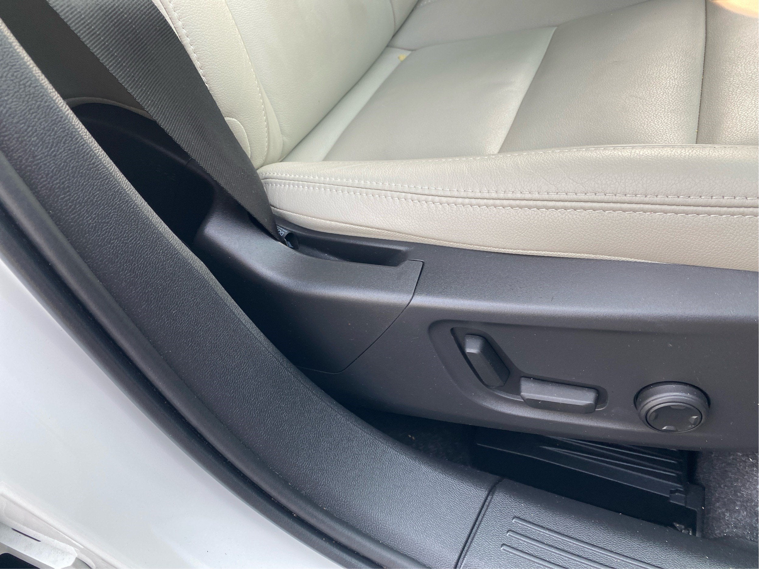 2021 Volvo XC40 T5 Momentum
