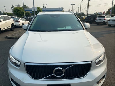 2021 Volvo XC40 T5 Momentum