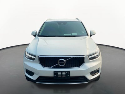 2021 Volvo XC40 T5 Momentum