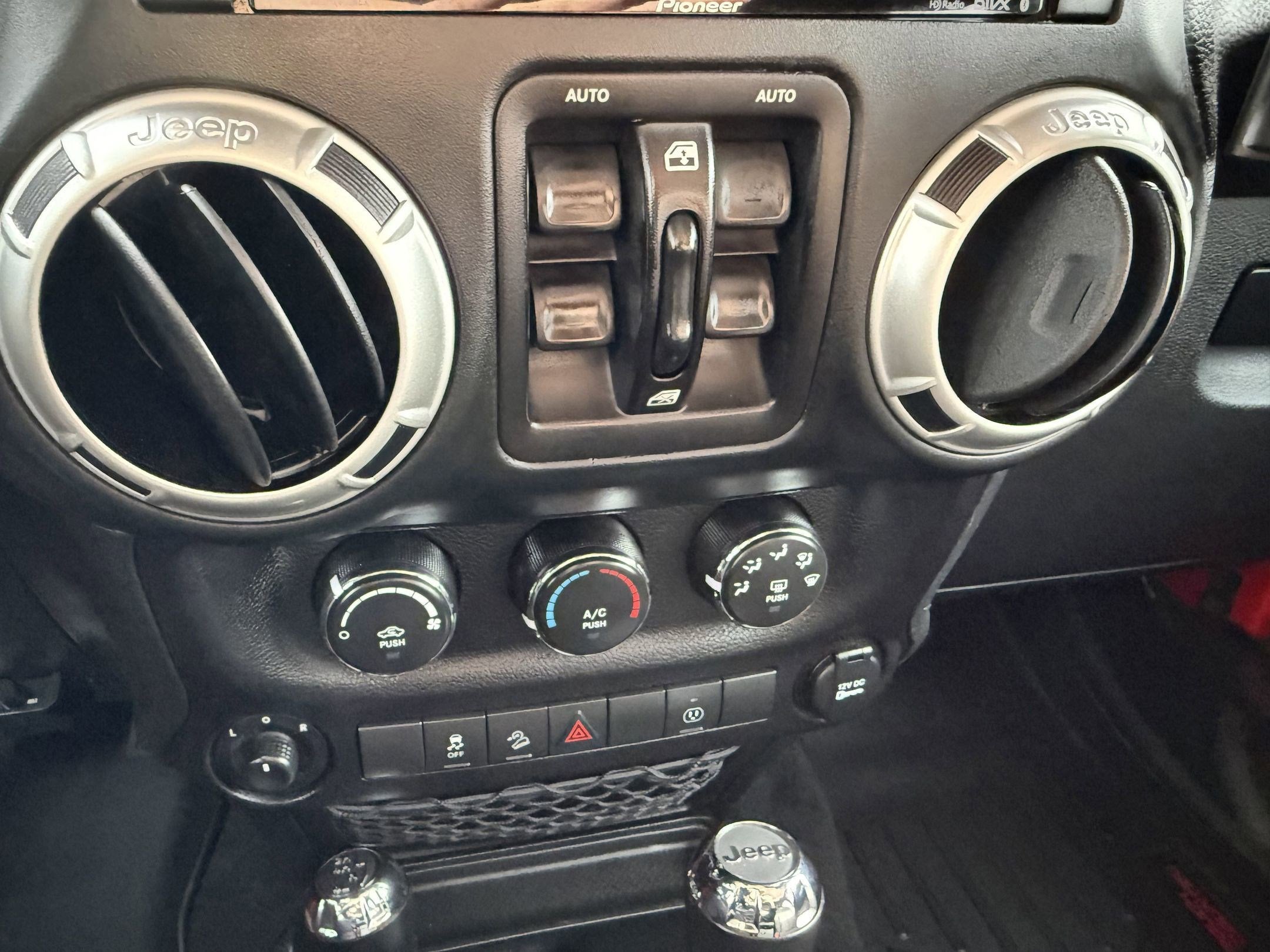 2018 Jeep Wrangler JK Unlimited Sahara 4x4