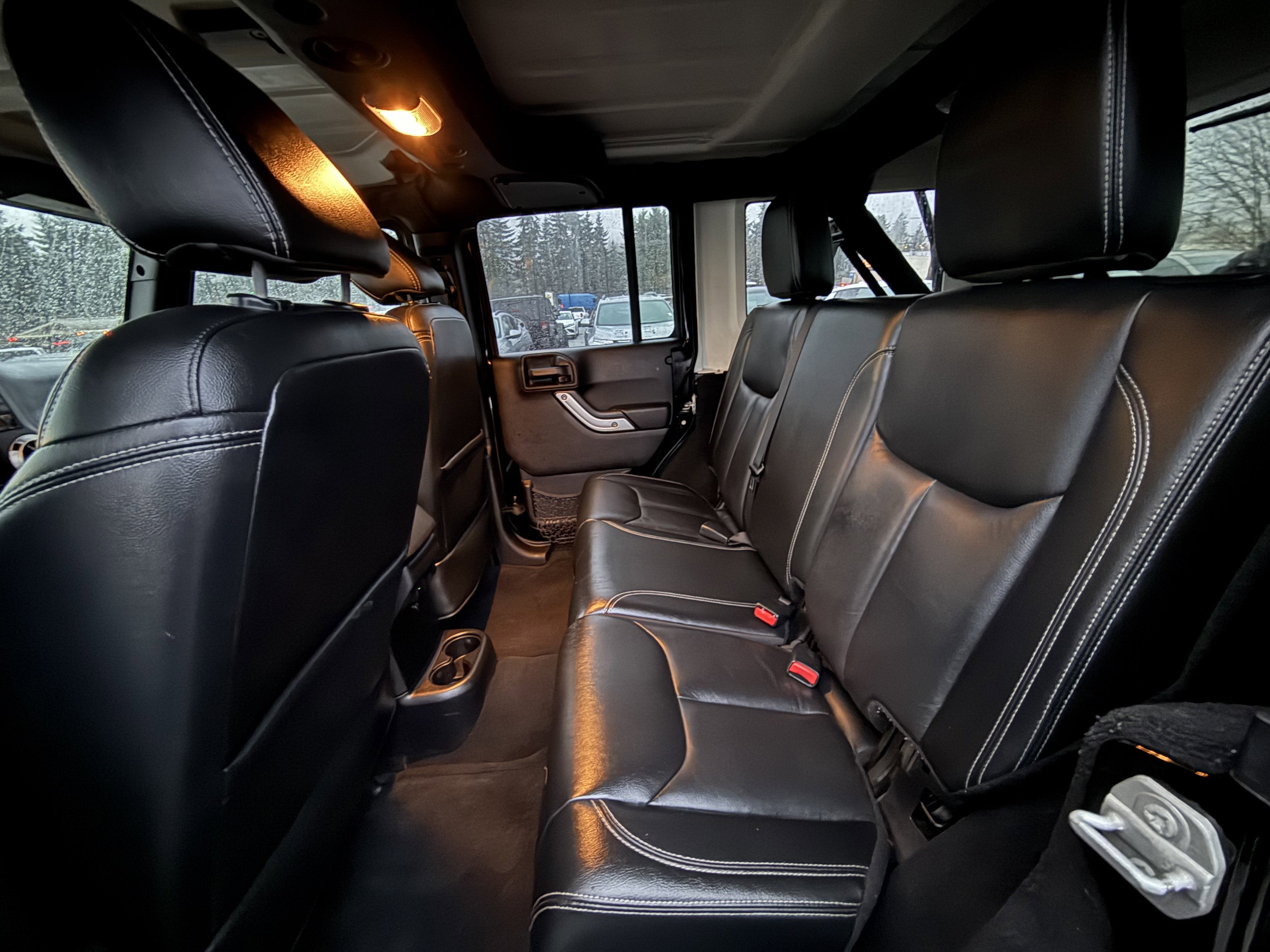 2015 Jeep WRANGLER UNLIMI SAHARA