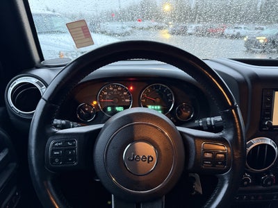 2015 Jeep WRANGLER UNLIMI SAHARA