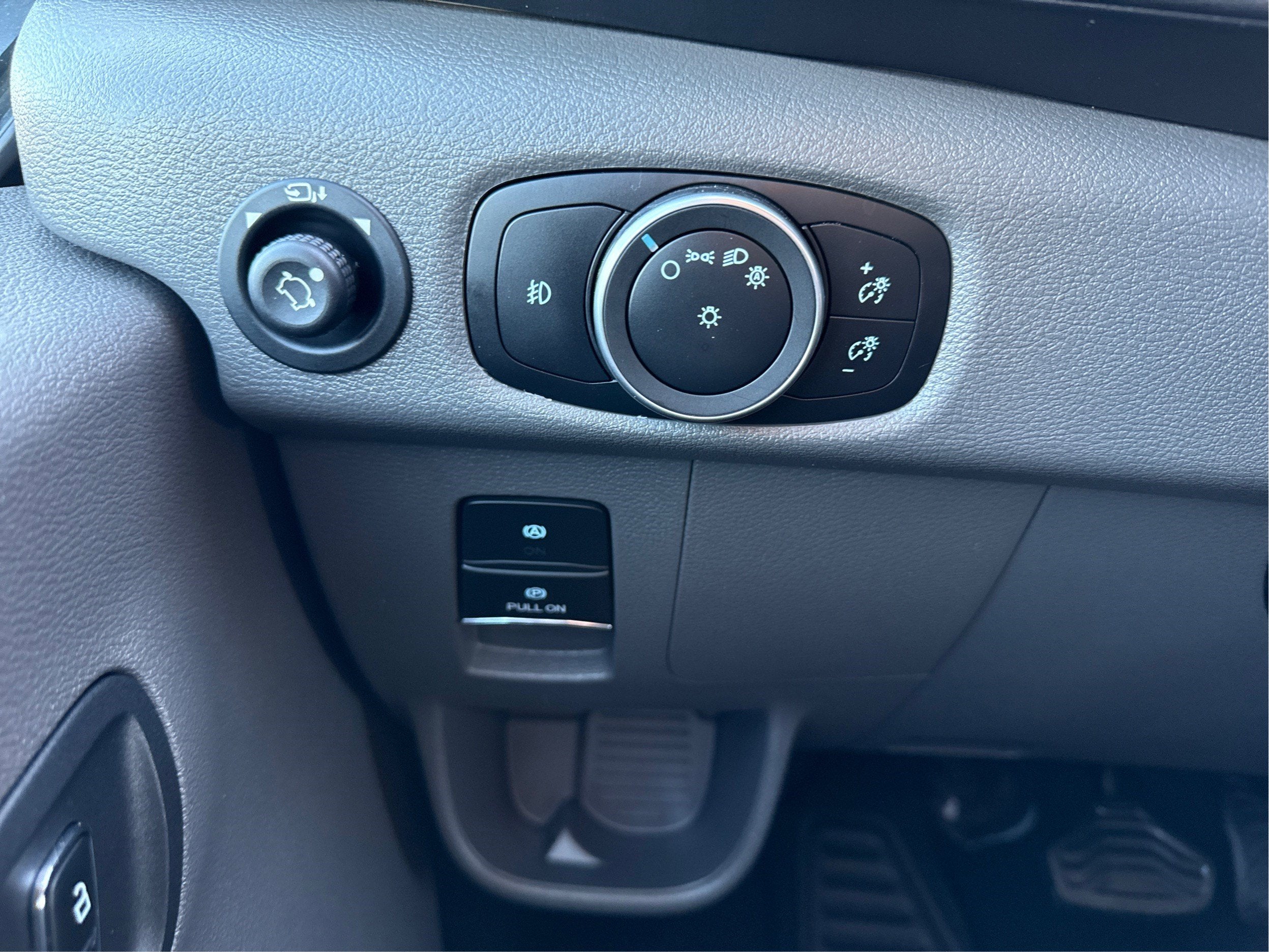 2023 Ford Transit Passenger Wagon XL