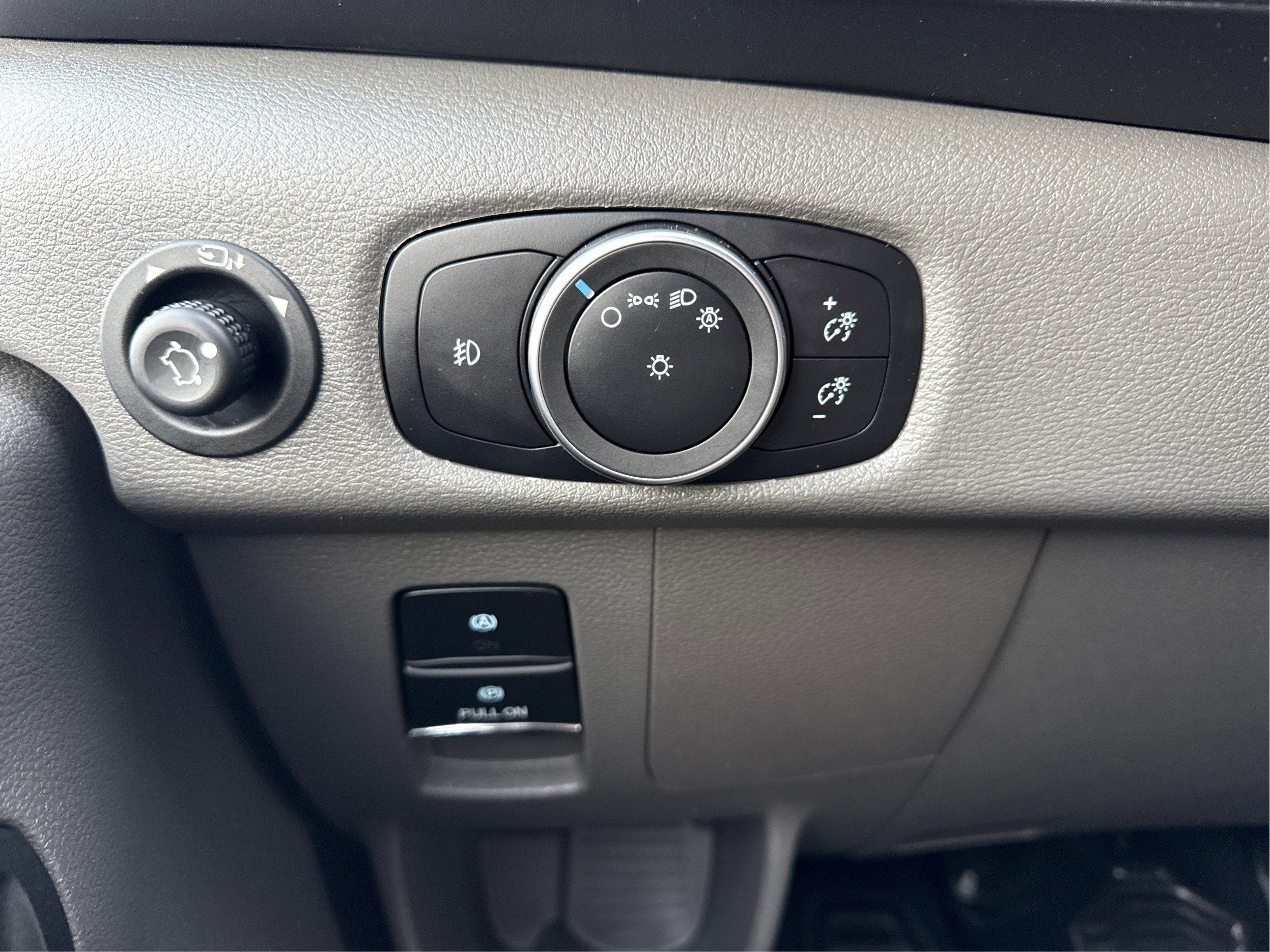 2023 Ford Transit Passenger Wagon XL