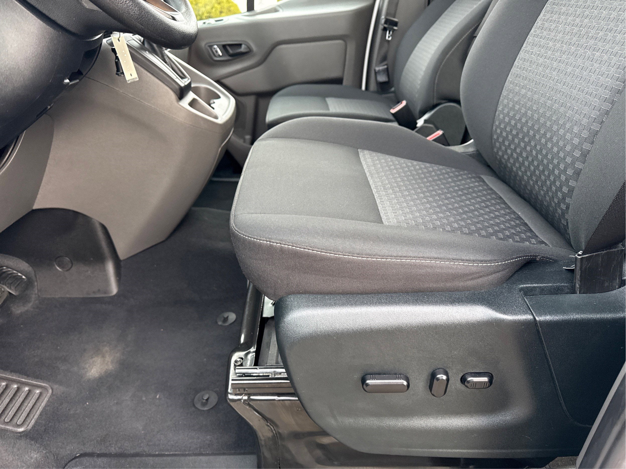 2023 Ford Transit Passenger Wagon XL