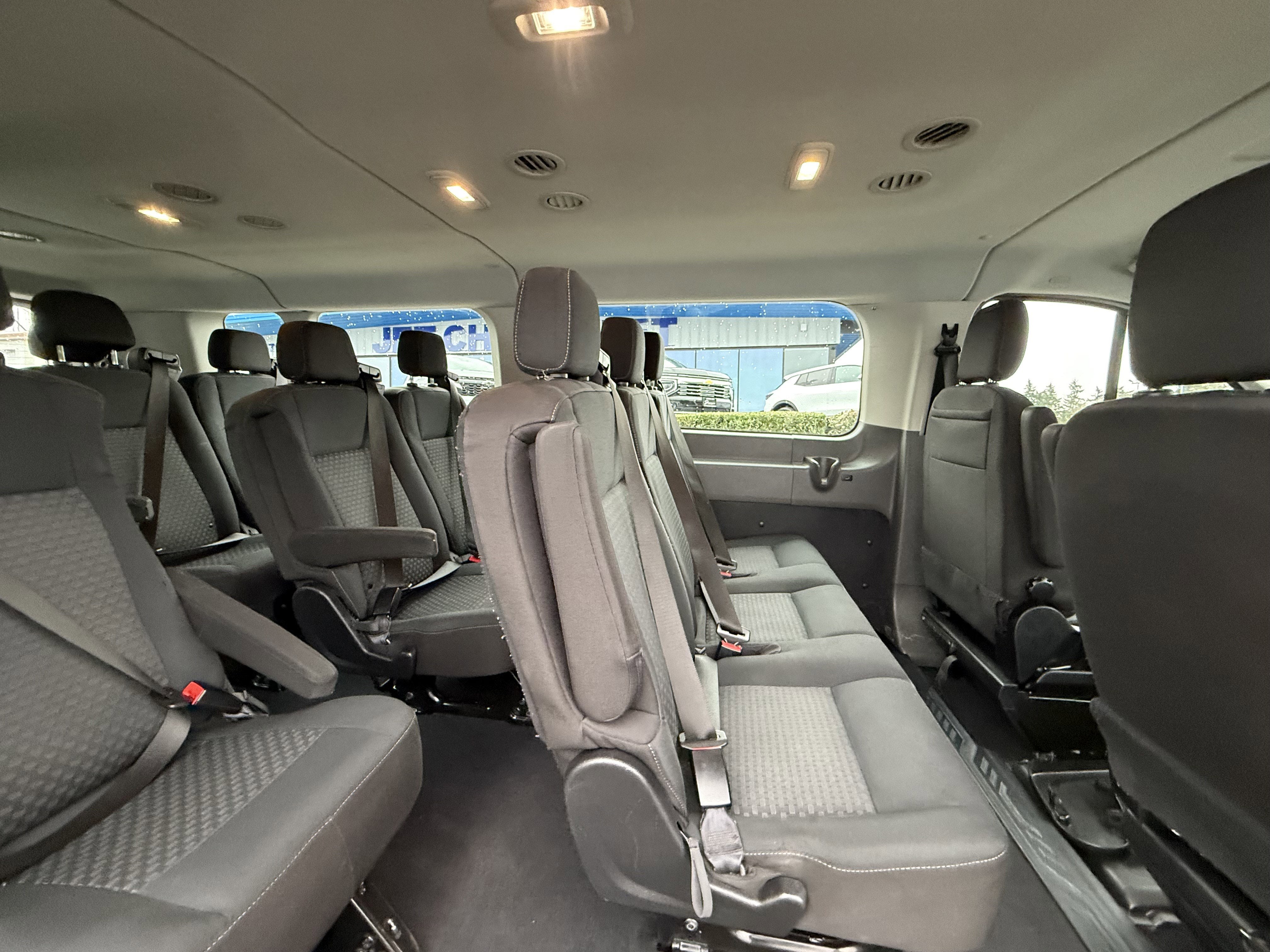 2021 Ford Transit Passenger Wagon XLT