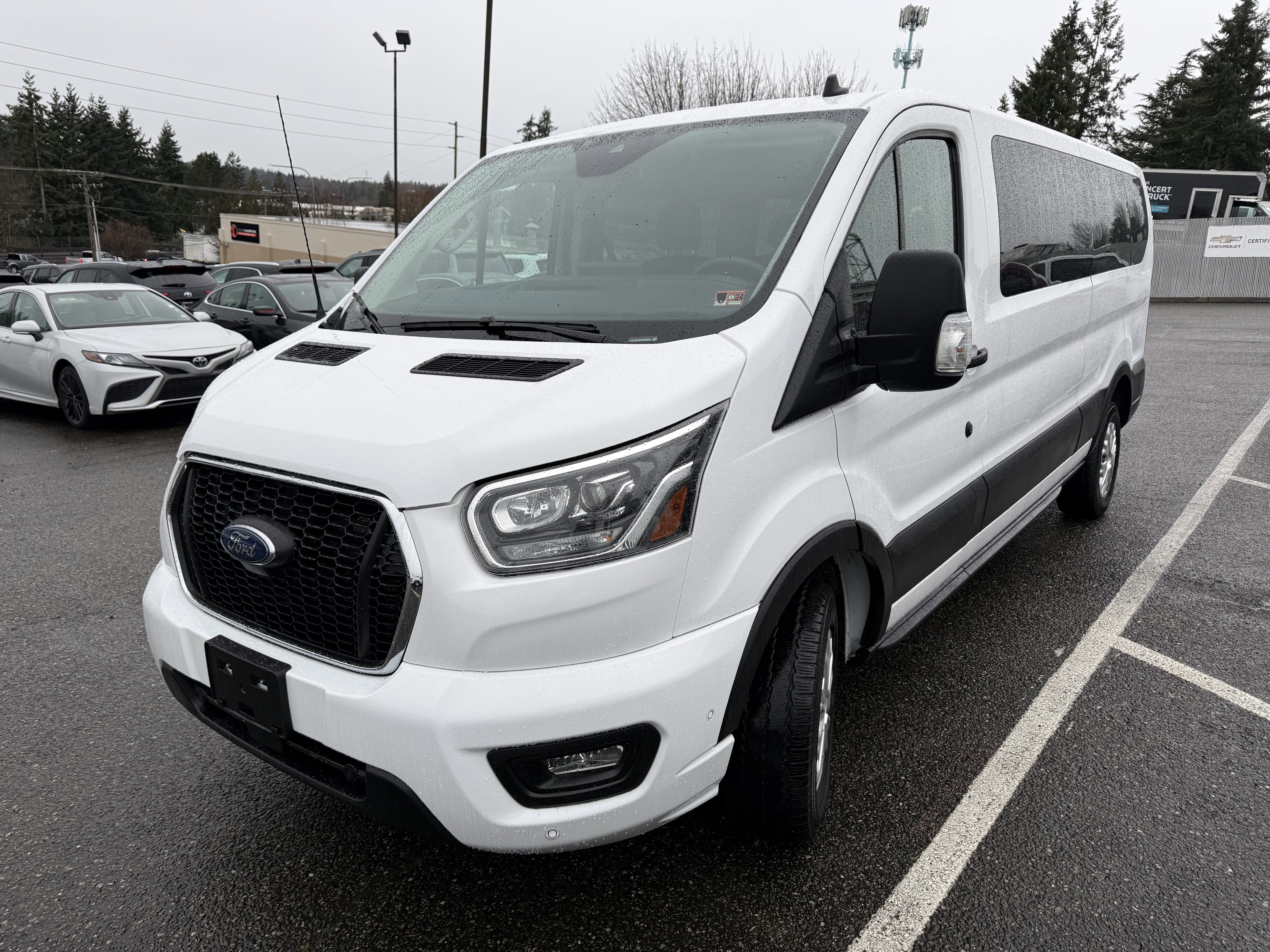 2023 Ford Transit Passenger Wagon XL