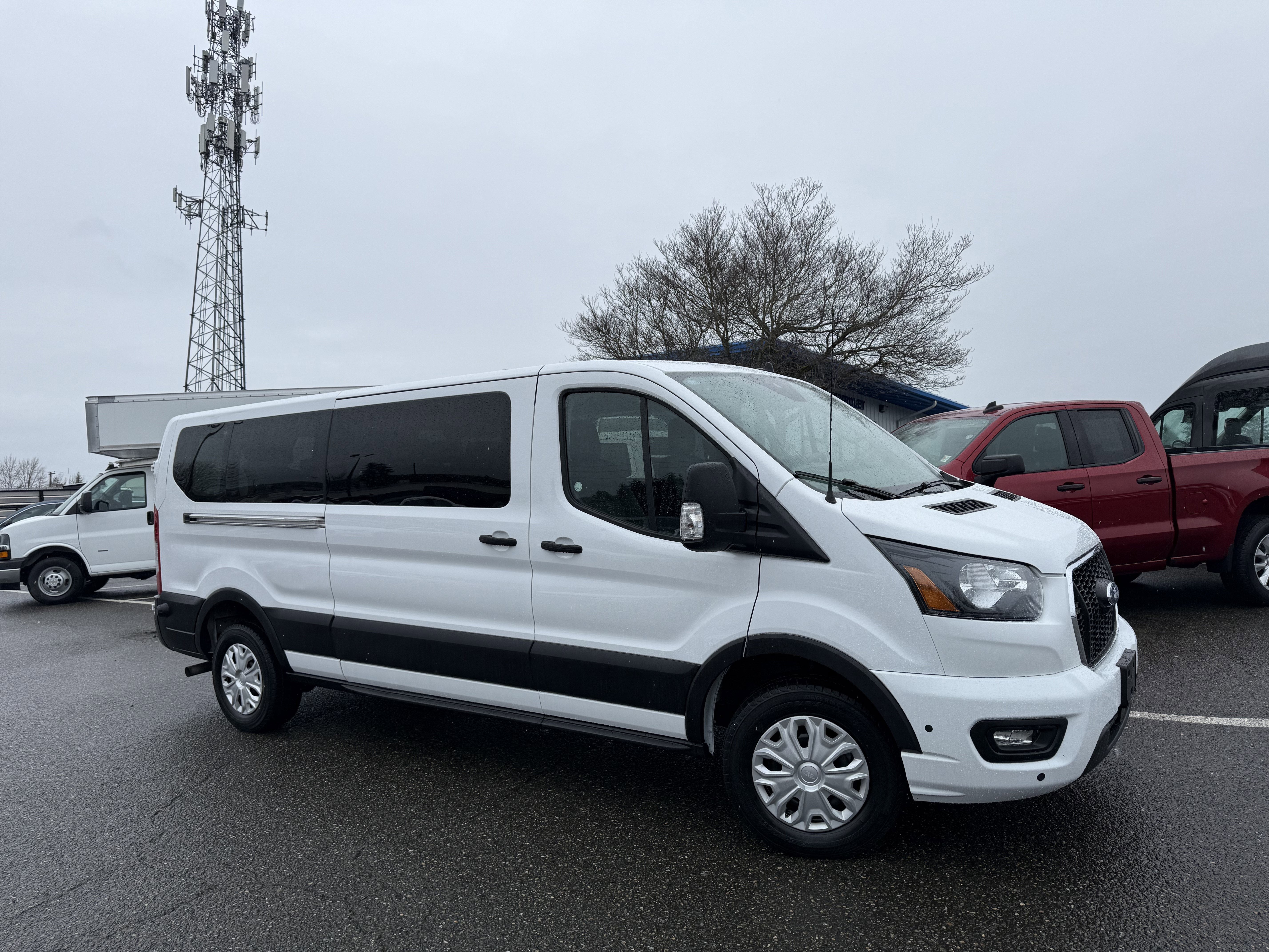 2024 Ford Transit Passenger Wagon XL