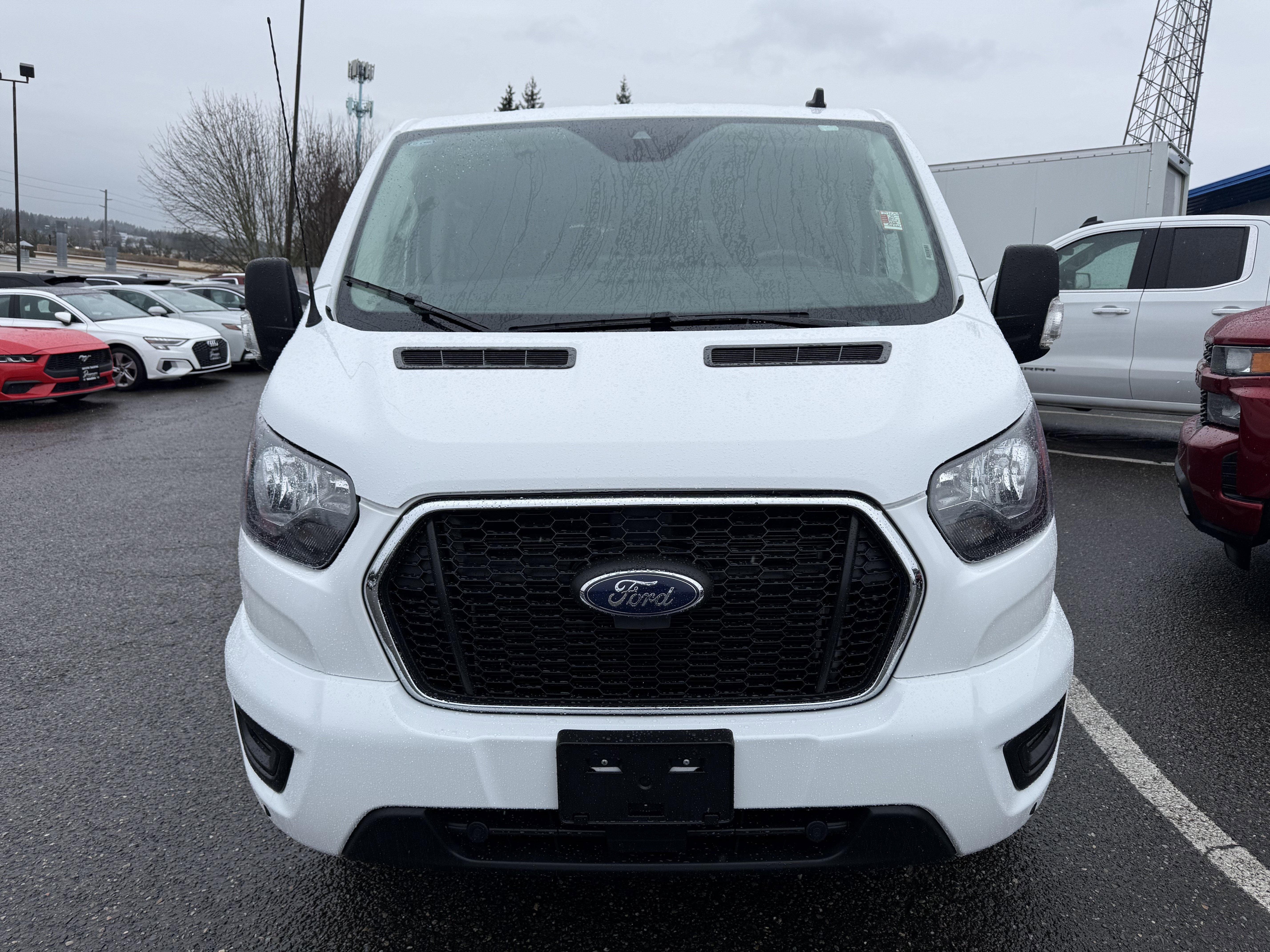 2024 Ford Transit Passenger Wagon XL