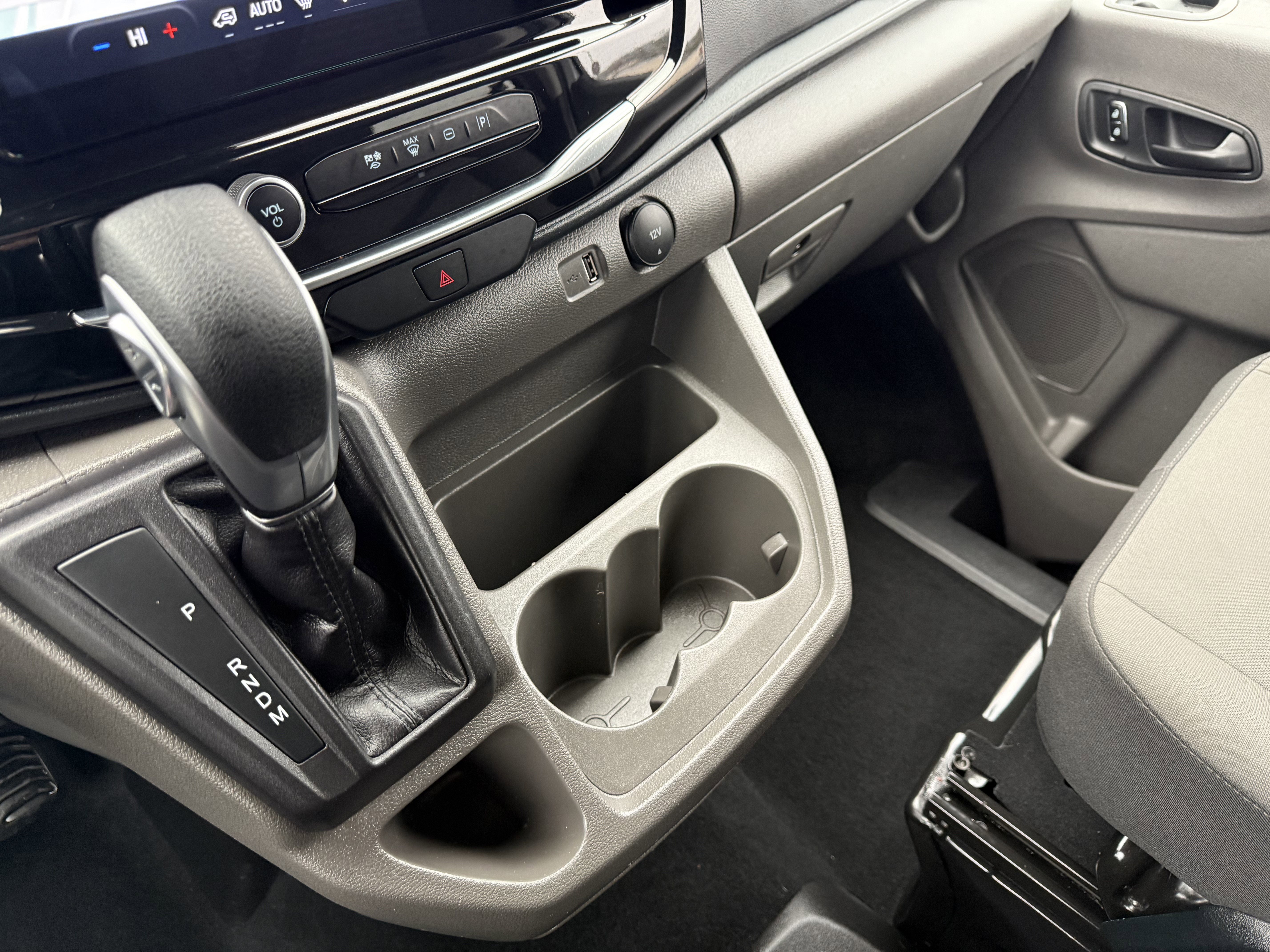 2023 Ford Transit Passenger Wagon XL