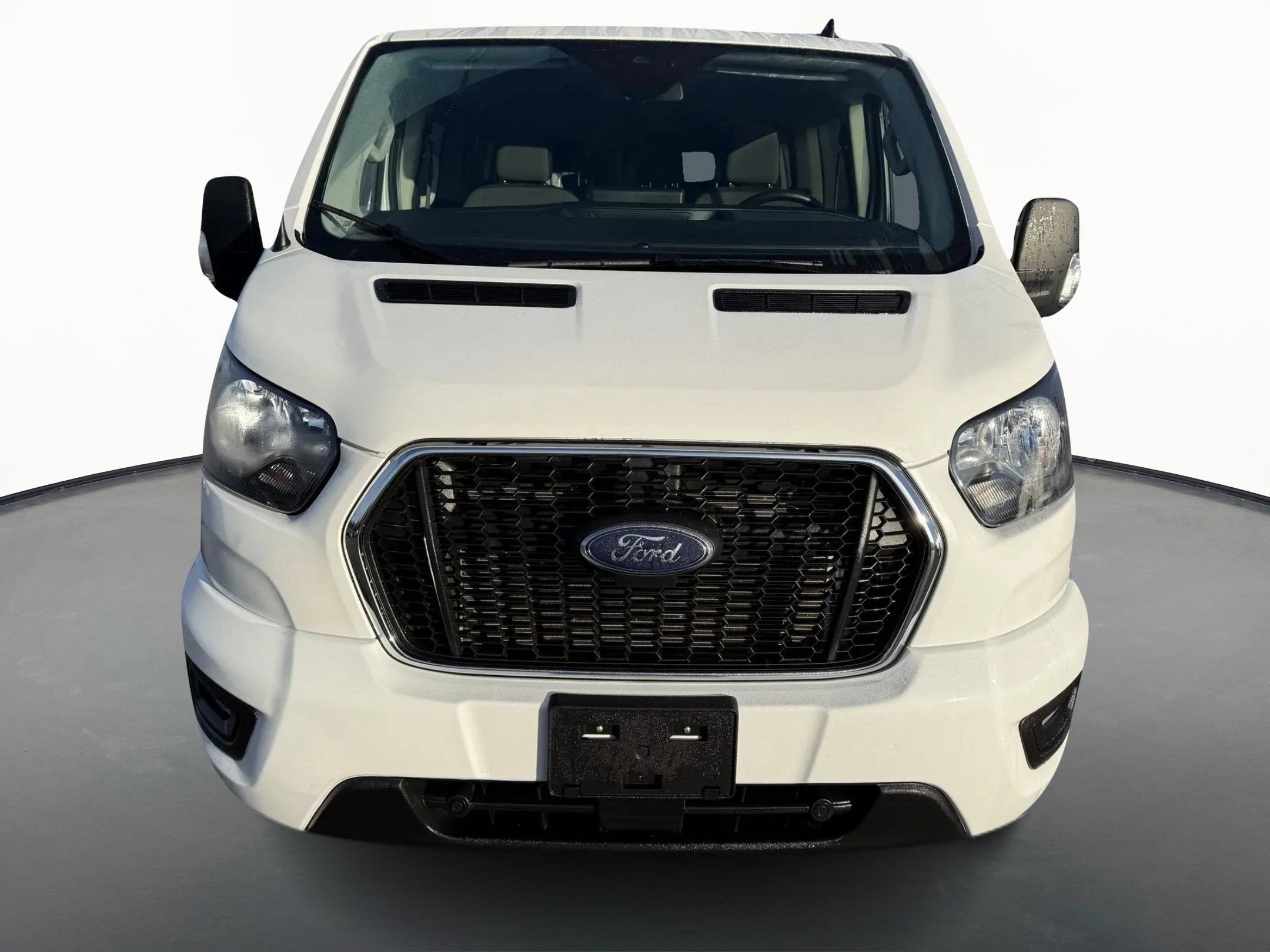 2024 Ford Transit Passenger Wagon XL
