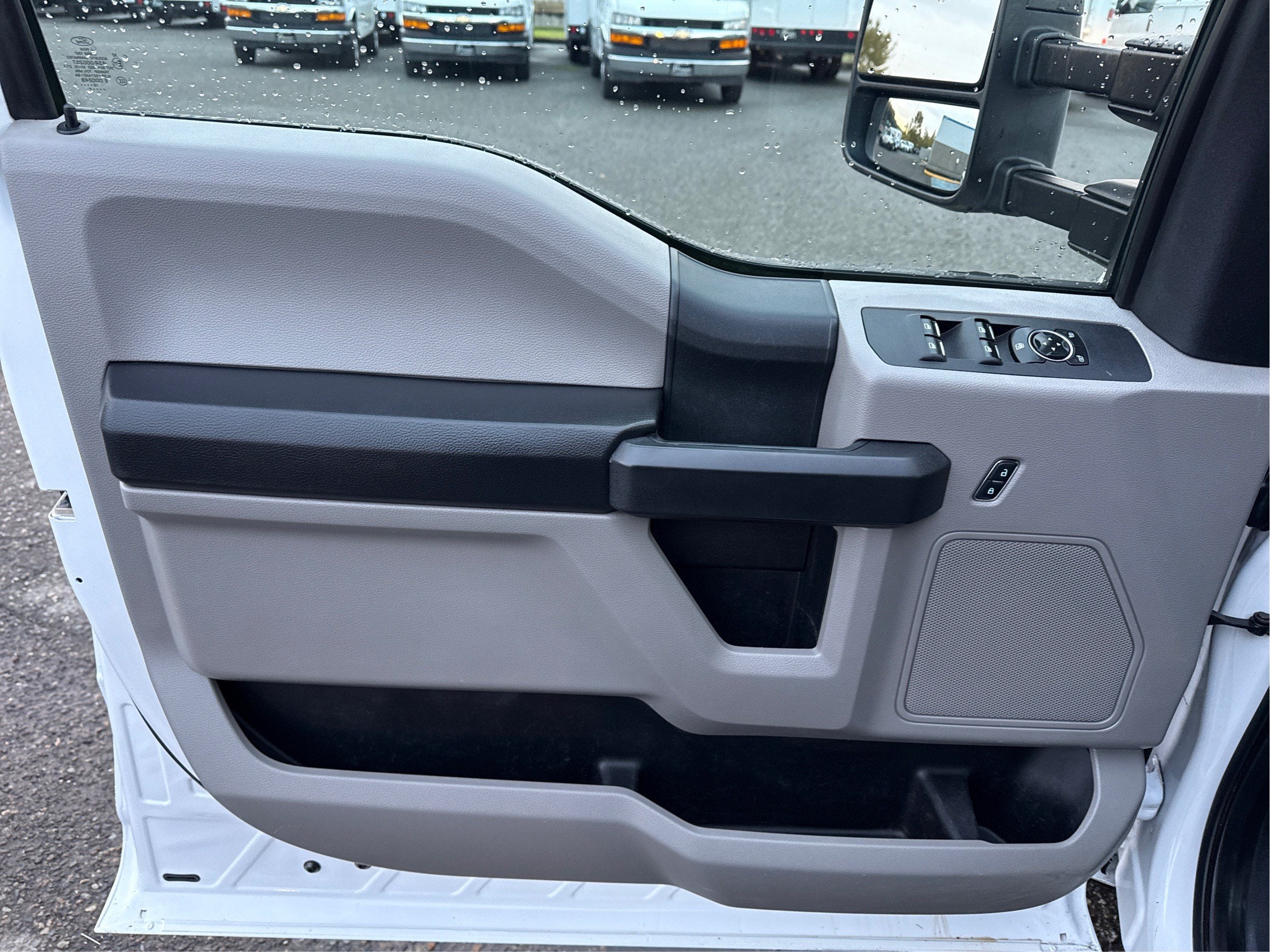 2017 Ford Super Duty F-350 DRW Lariat