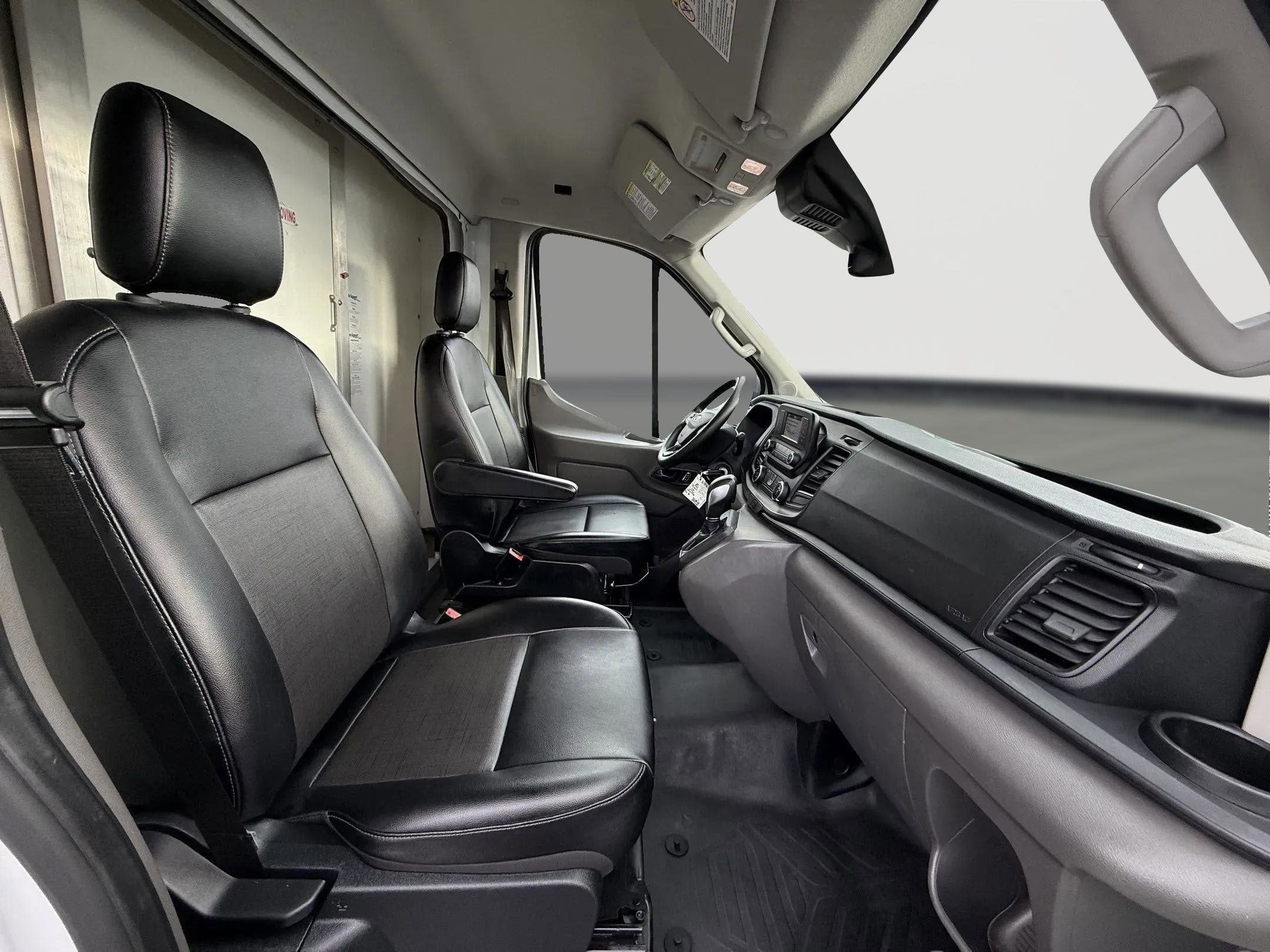 2022 Ford Transit Cutaway T350 RWD DRW 9950