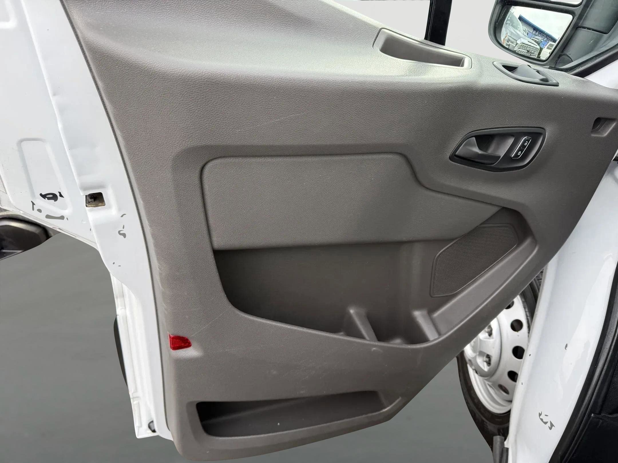 2022 Ford Transit Cutaway T350 RWD DRW 9950