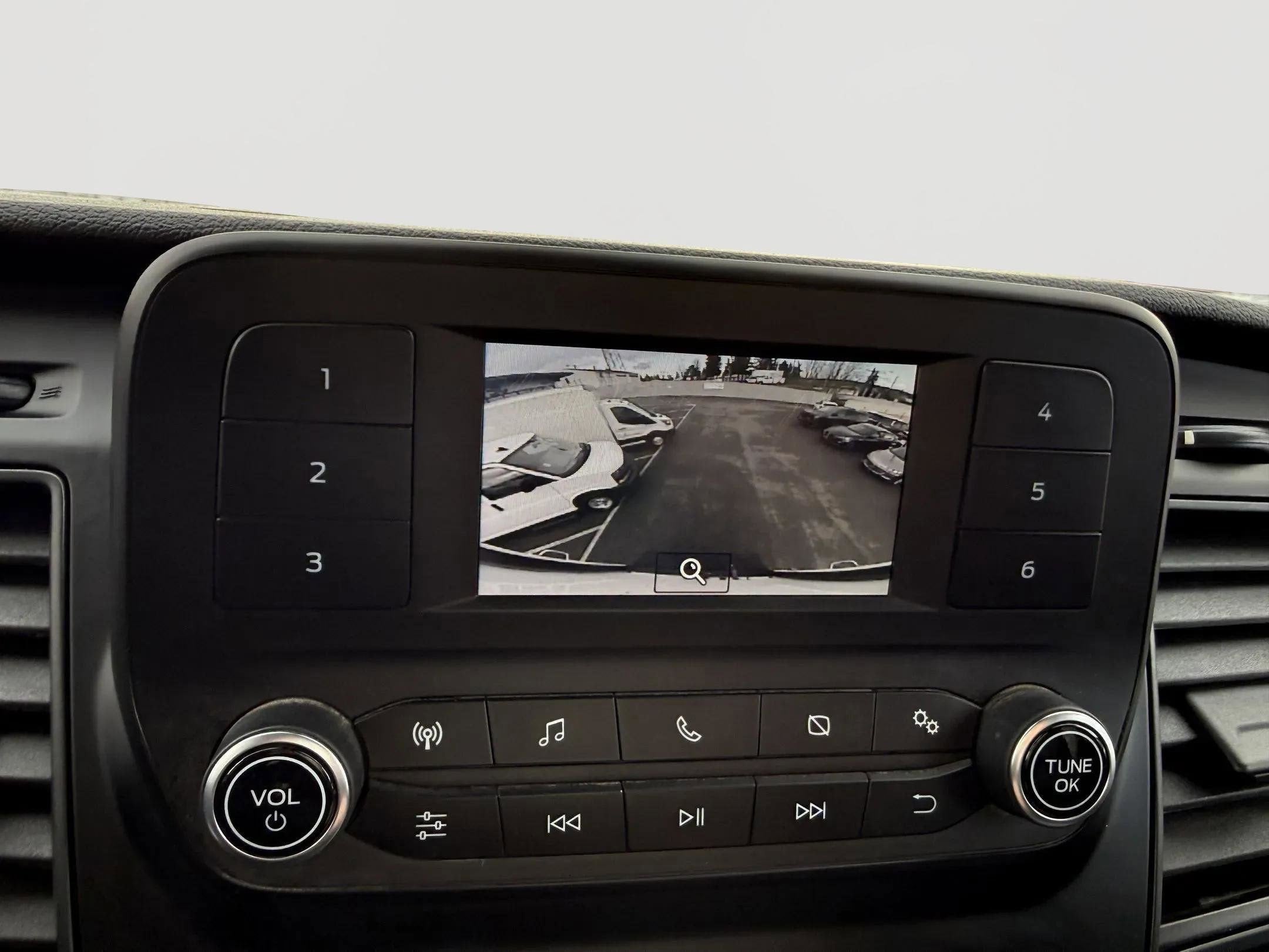 2022 Ford Transit Cutaway T350 RWD DRW 9950