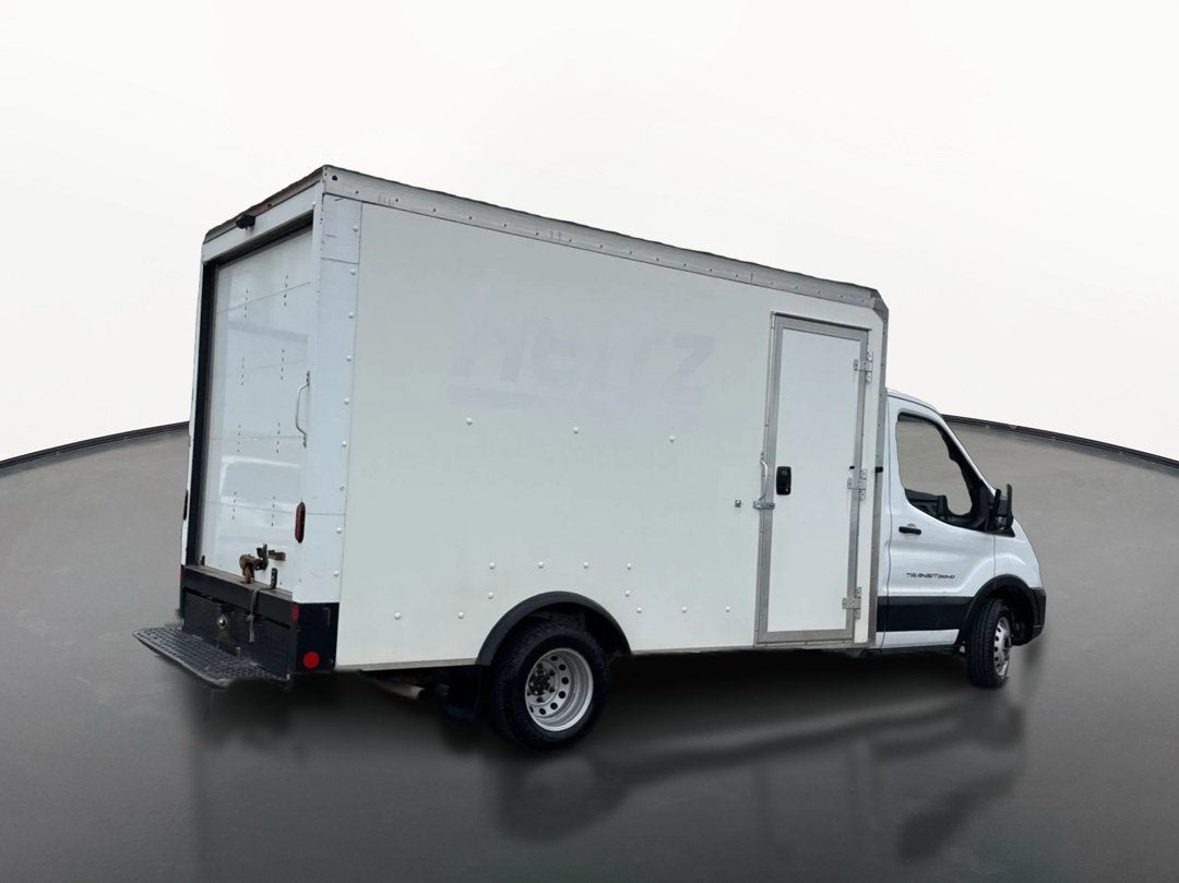 2022 Ford Transit Cutaway Base