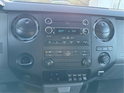 2014 Ford Super Duty F-550 DRW XL