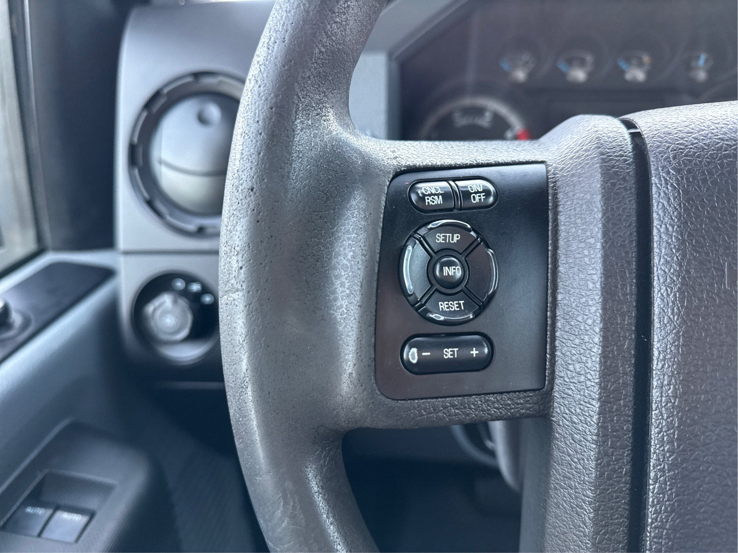 2014 Ford Super Duty F-550 DRW XL