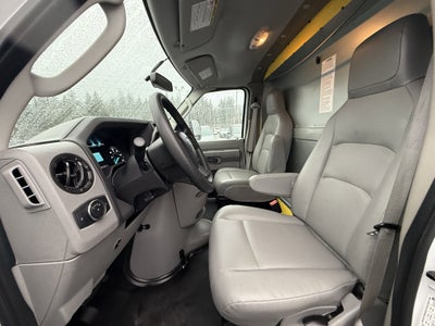 2022 Ford E-Series Cutaway E-350