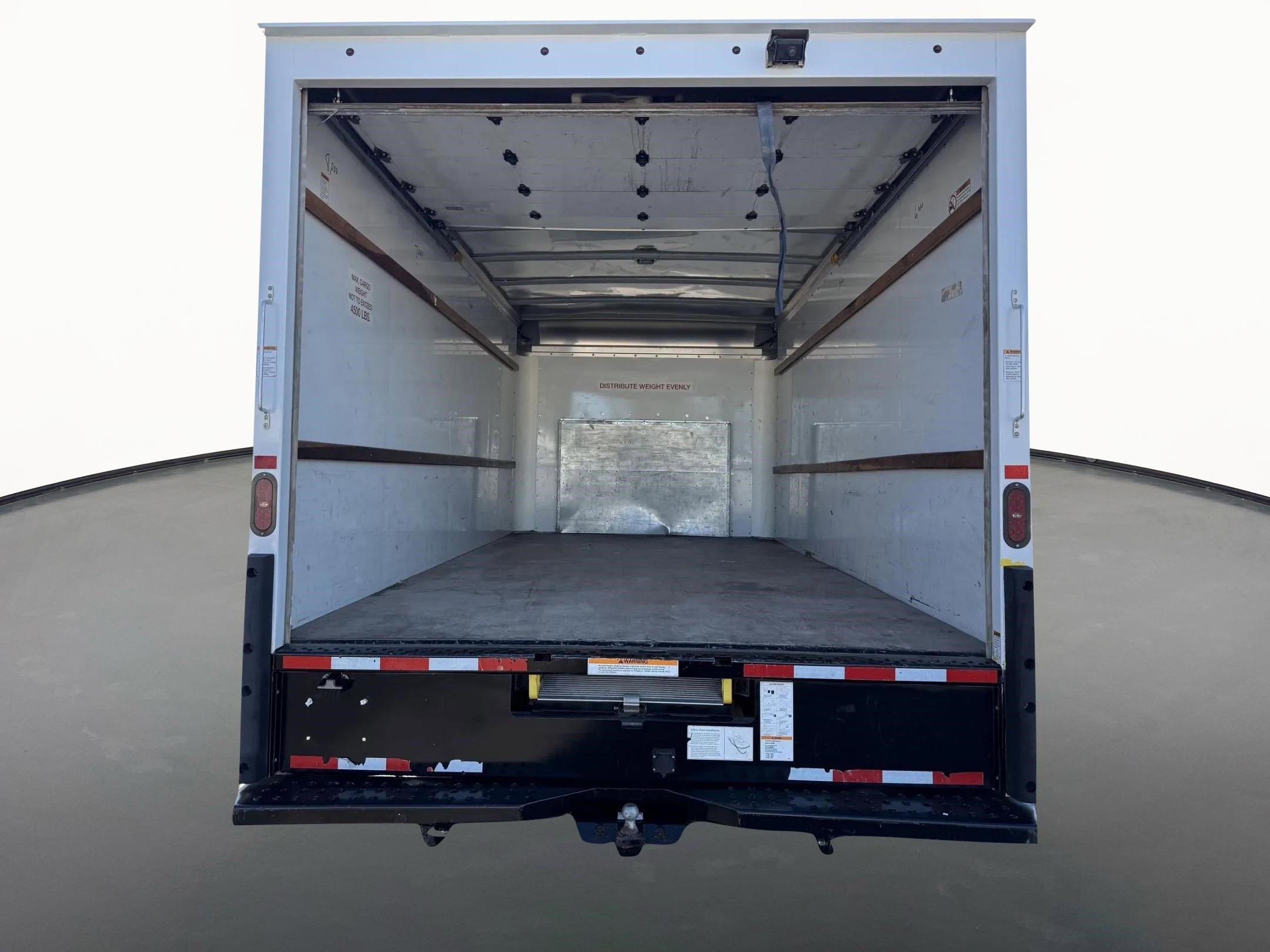 2022 Ford E-Series Cutaway E-350