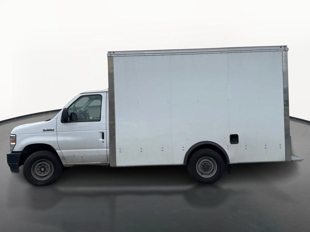 2023 Ford E-Series Cutaway E-350