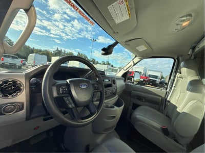 2023 Ford E-Series Cutaway E-350