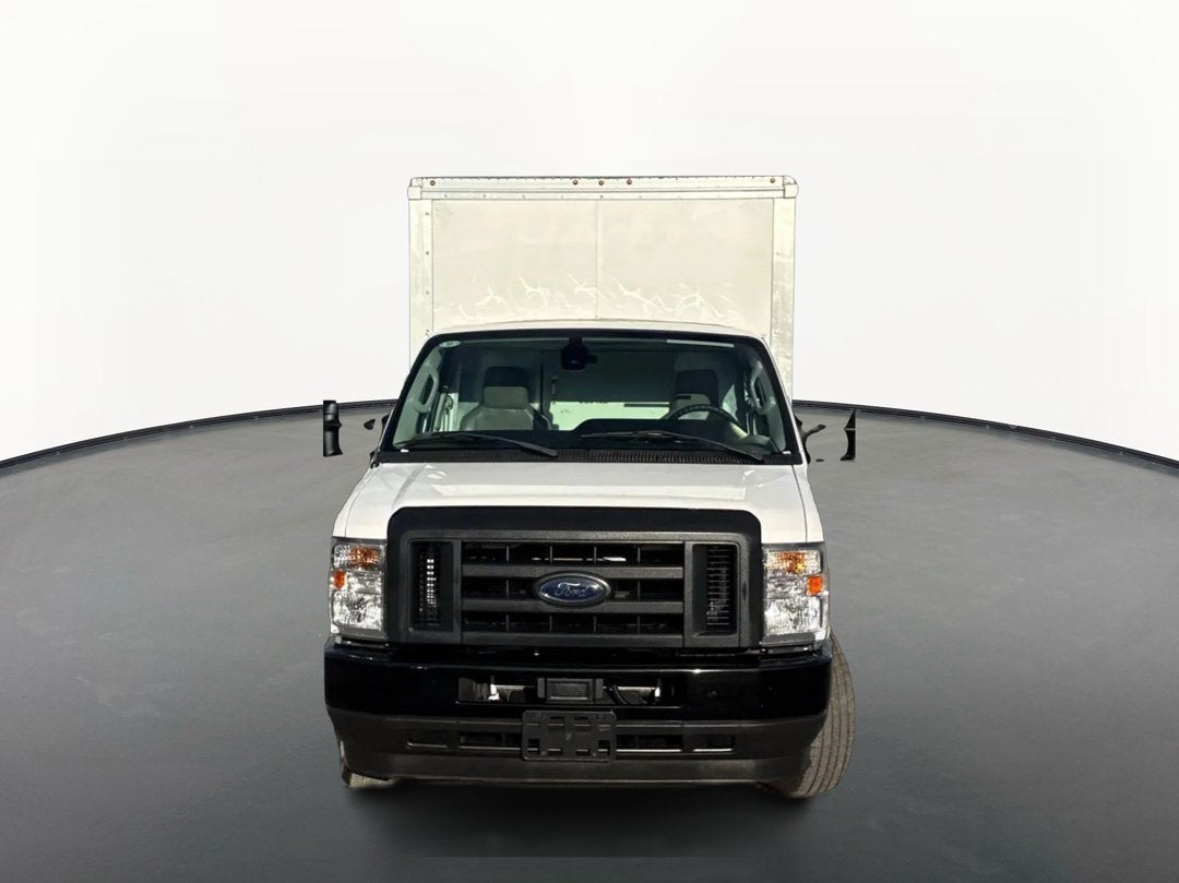 2023 Ford E-Series Cutaway E-350