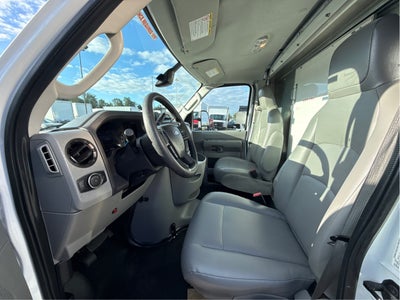 2023 Ford E-Series Cutaway E-350