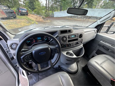 2022 Ford E-Series Cutaway E-350
