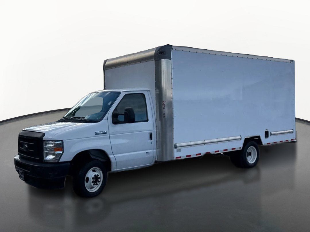 2022 Ford E-Series Cutaway E-350