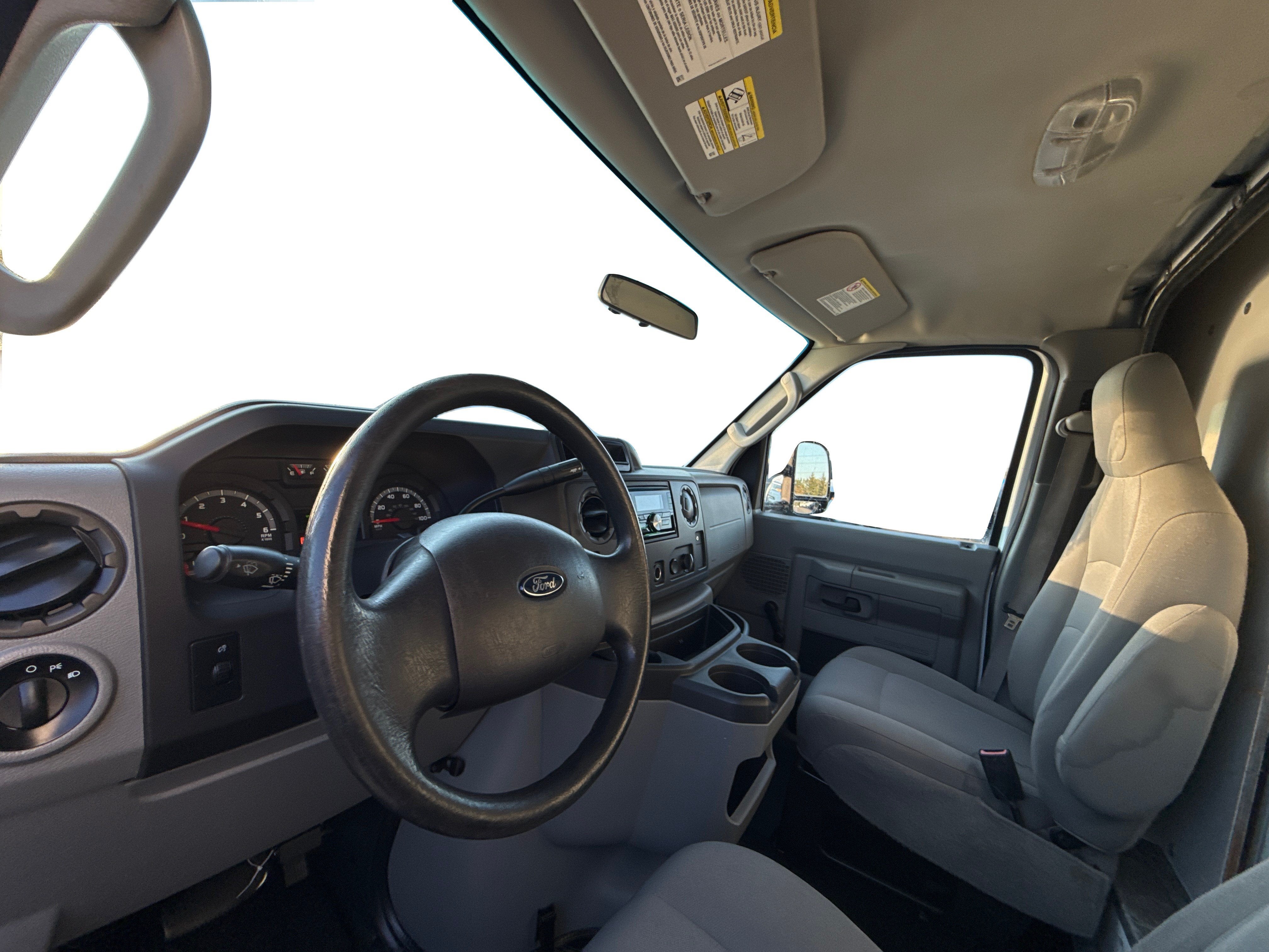 2015 Ford Econoline Commercial Cuta E-350 SUPER DUT